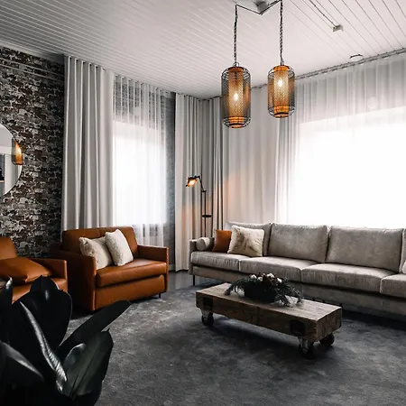 Apukka Hotel 4*